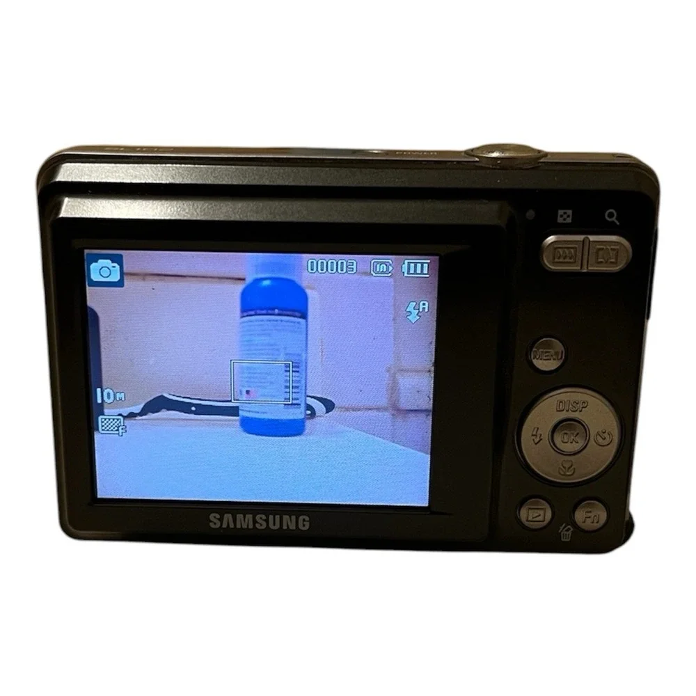 Samsung SL-102 10MB Digital Camera 3x Optical Zoom W/ Battery